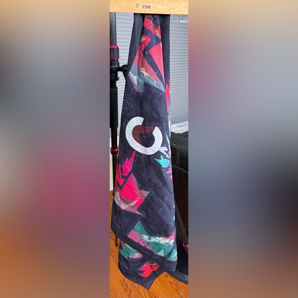GORGEOUS LULULEMON OLYMPIC 
SCARF!!! - Picture 3 of 5